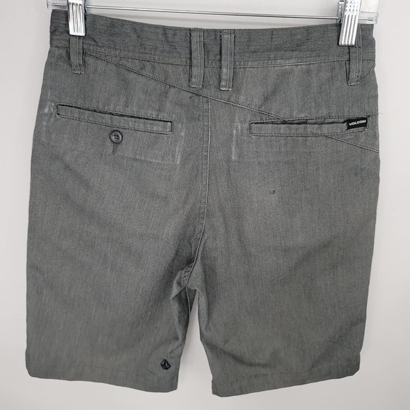 VOLCOM Young Mens Casual Shorts Size 28 - Picture 2 of 3